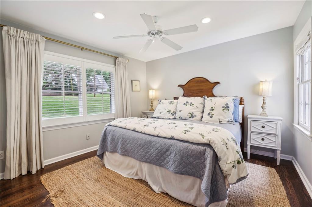 1022 Northcliffe Drive NW