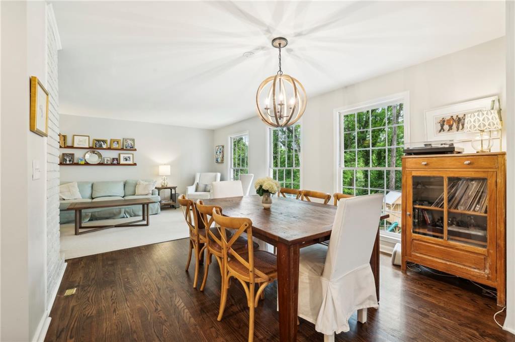 1022 Northcliffe Drive NW