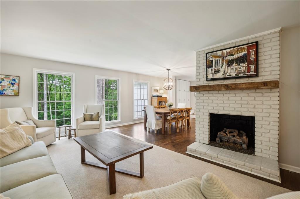 1022 Northcliffe Drive NW