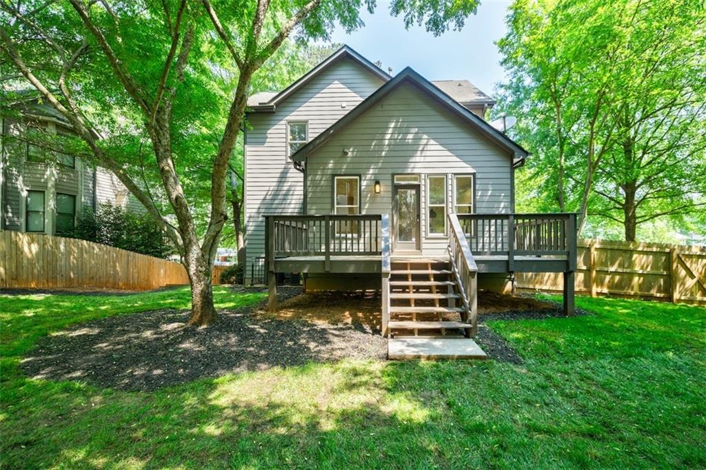 2827 White Oak Drive