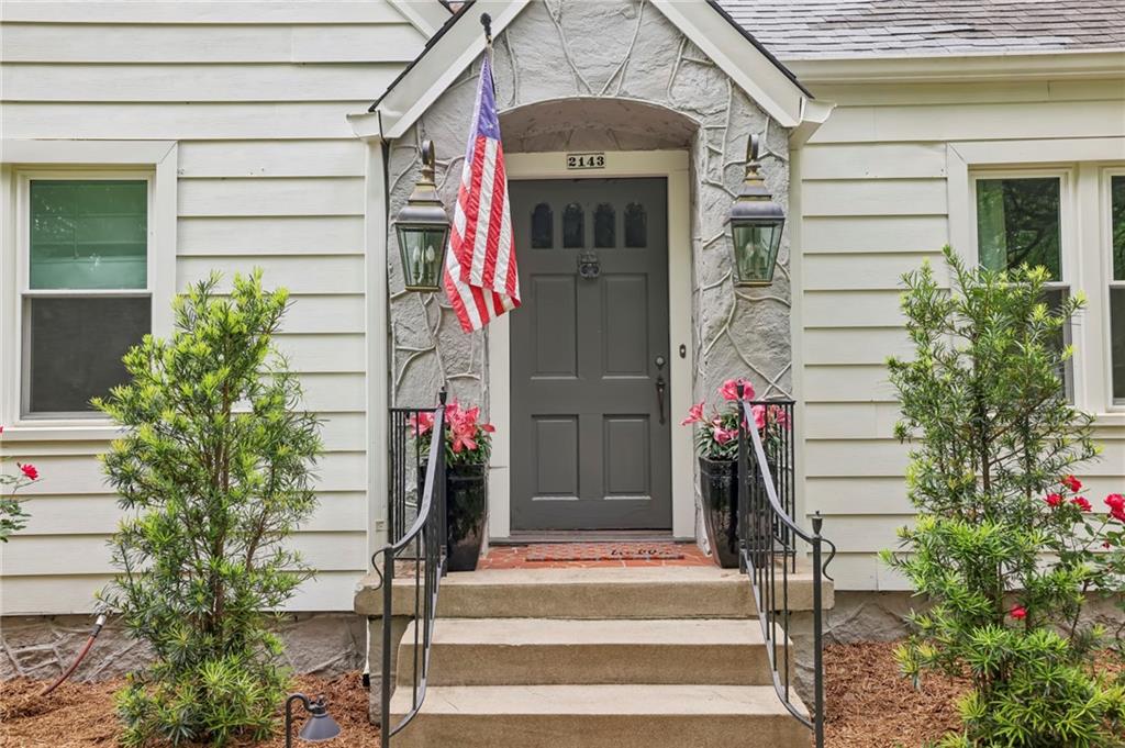 2143 Mckinley Road NW