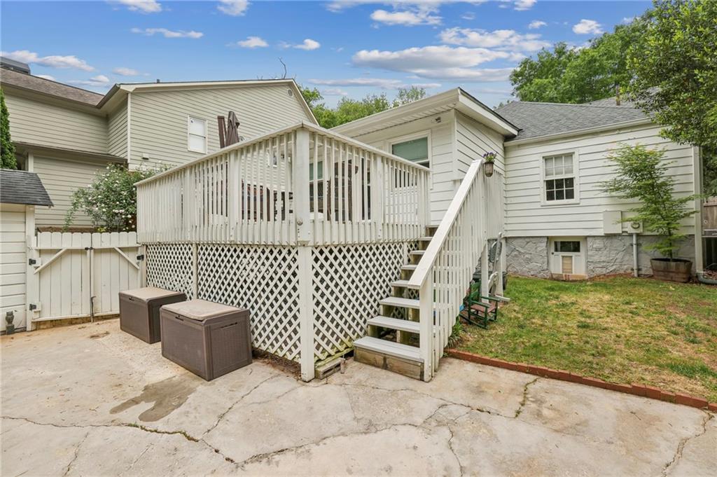 2143 Mckinley Road NW