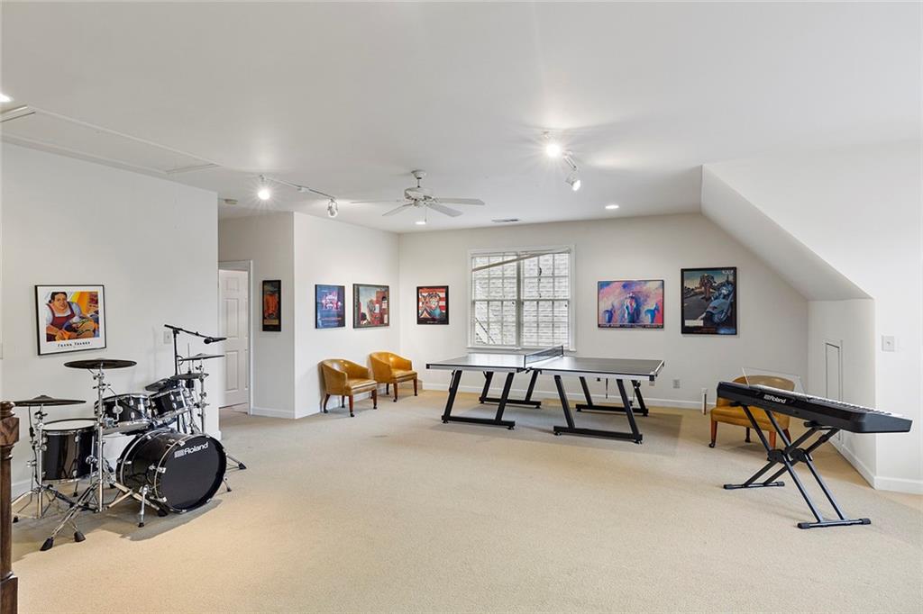 2070 Howell Mill Road NW