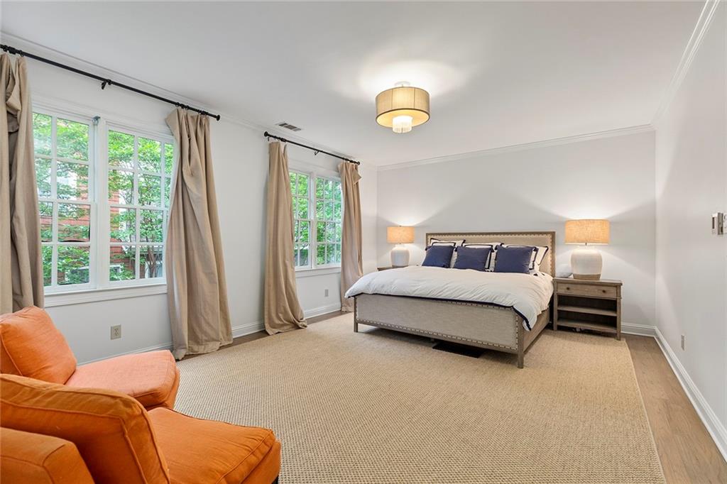 2070 Howell Mill Road NW