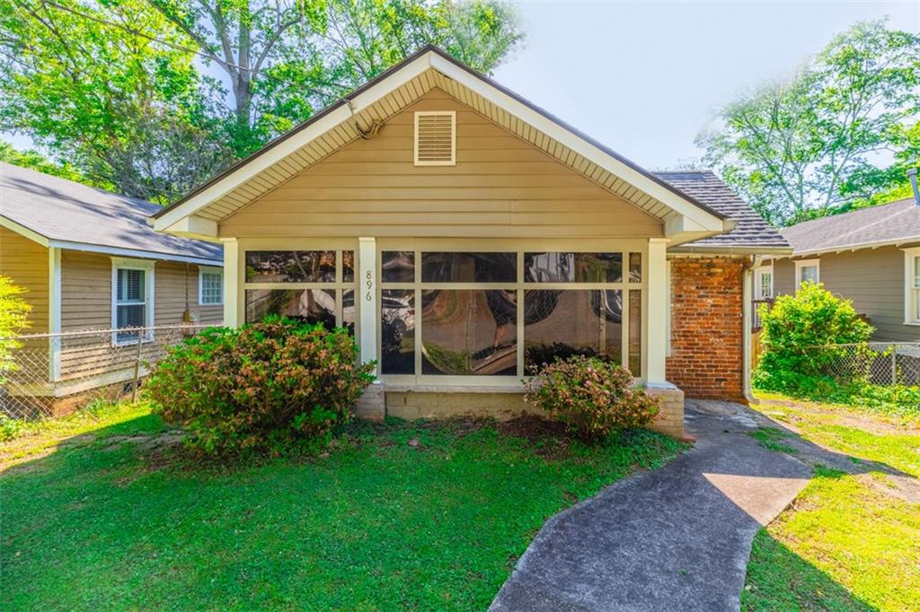 896 MARION Avenue SE