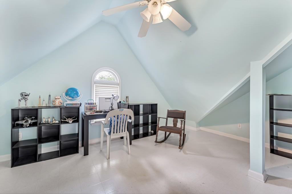 3710 Old Path Crossing