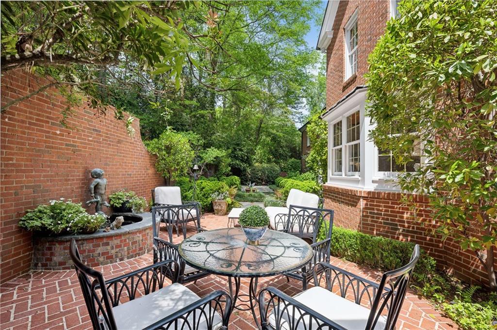 3000 Habersham Road NW