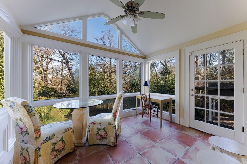 225 Huntington Road NE