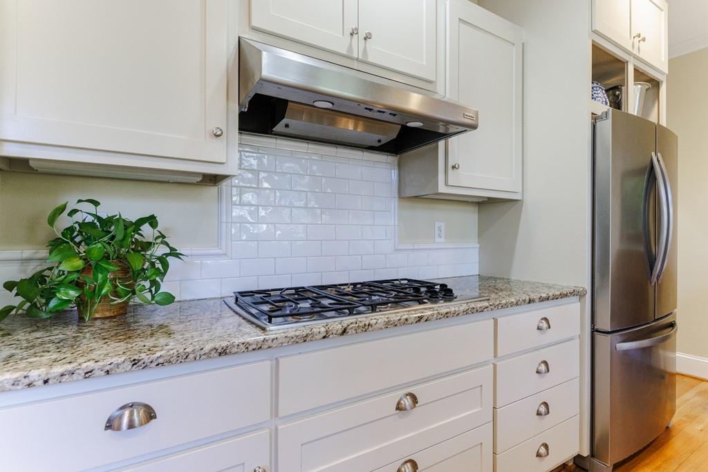 225 Huntington Road NE