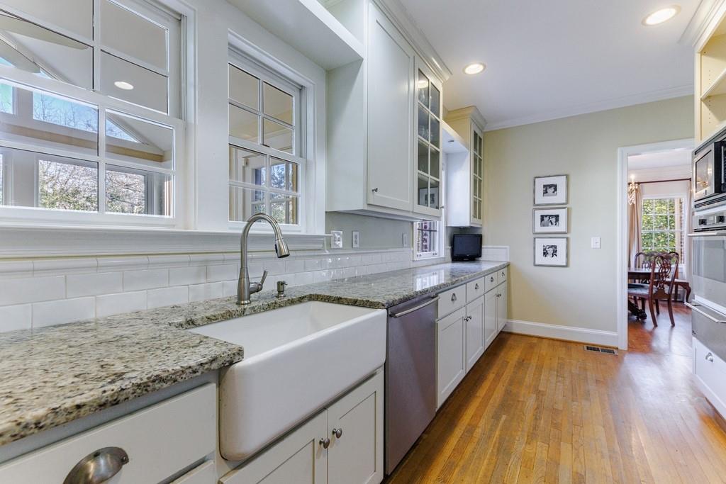 225 Huntington Road NE