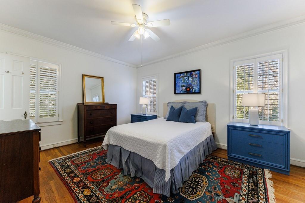 225 Huntington Road NE