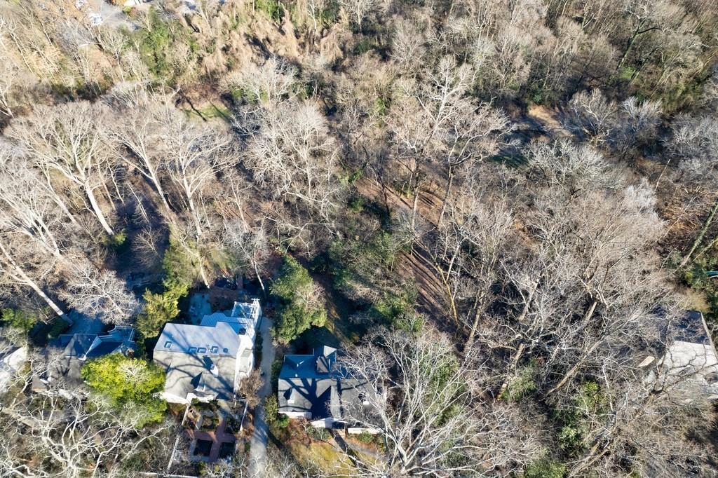 225 Huntington Road NE