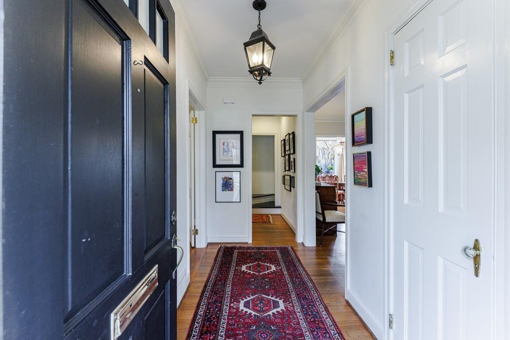 225 Huntington Road NE