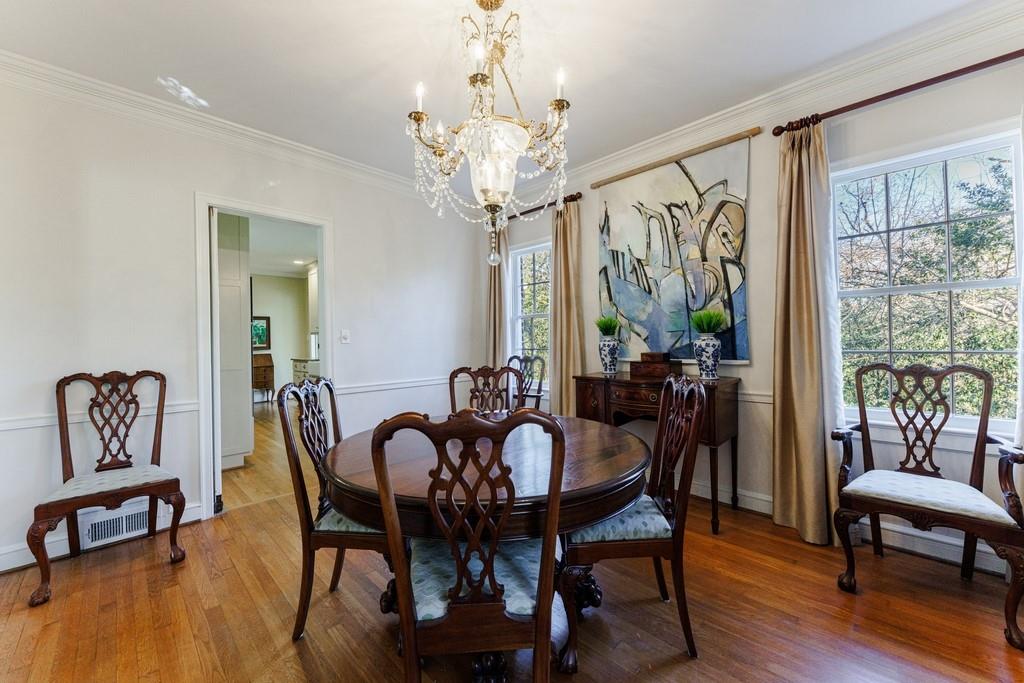 225 Huntington Road NE