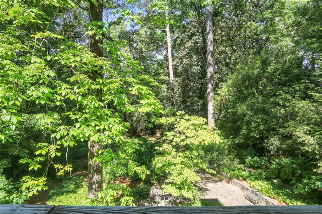 2426 Woodward Way NW