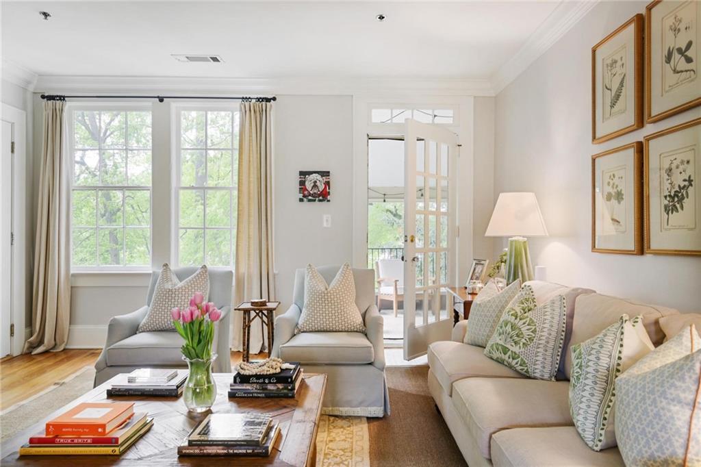 2814 Peachtree Road NW Unit 12