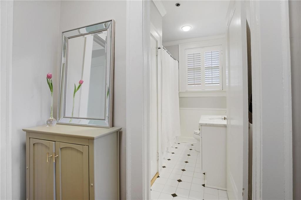 2814 Peachtree Road NW Unit 12