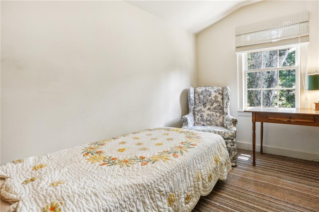 2395 Dellwood Drive NW