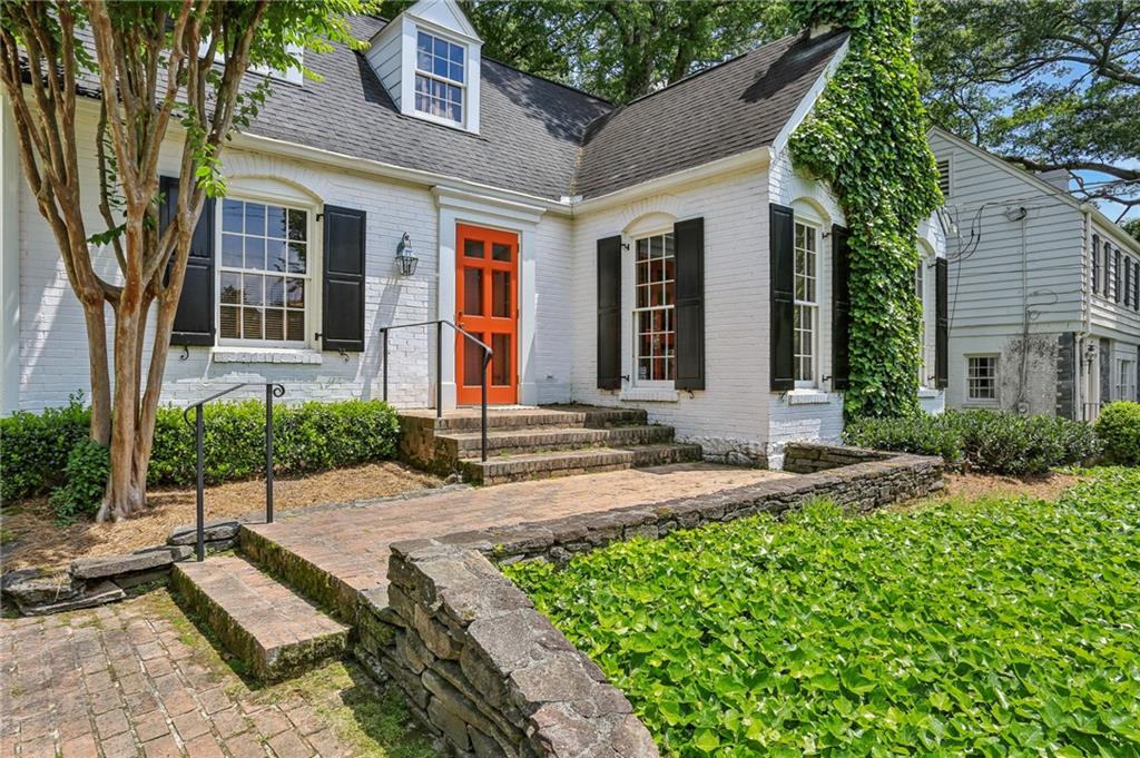 2395 Dellwood Drive NW