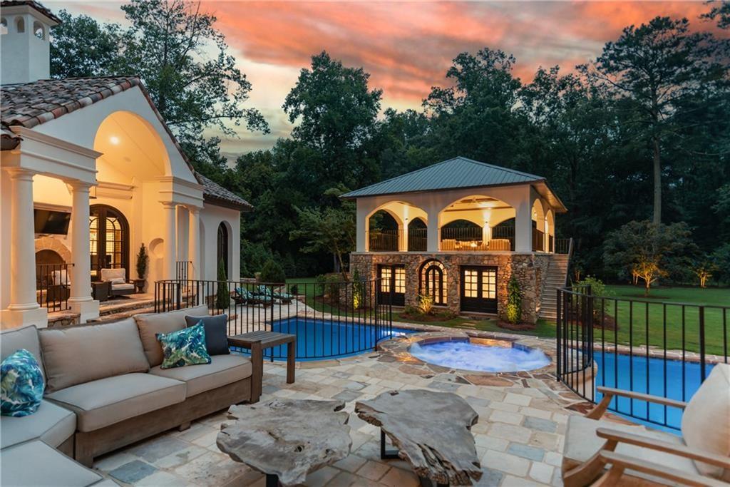 876 Crest Valley Drive