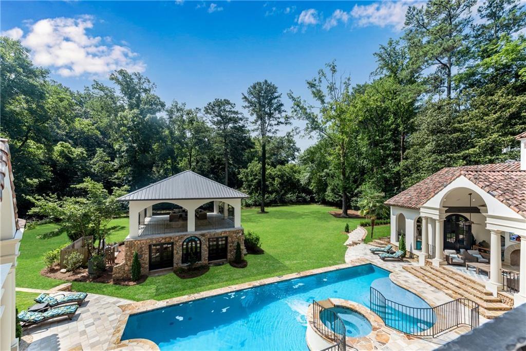 876 Crest Valley Drive