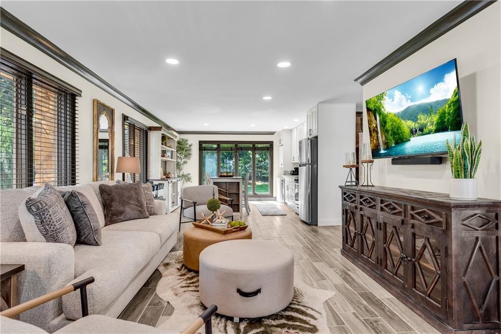 876 Crest Valley Drive