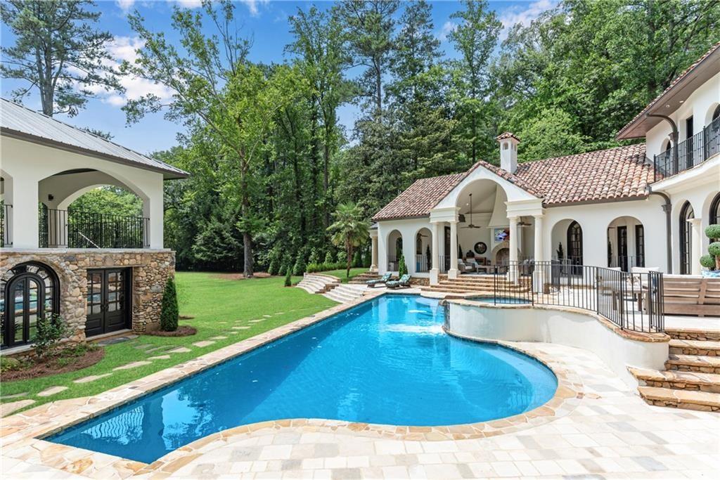 876 Crest Valley Drive