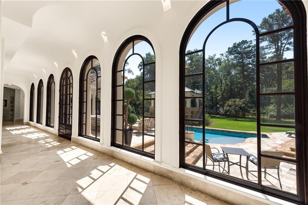 876 Crest Valley Drive