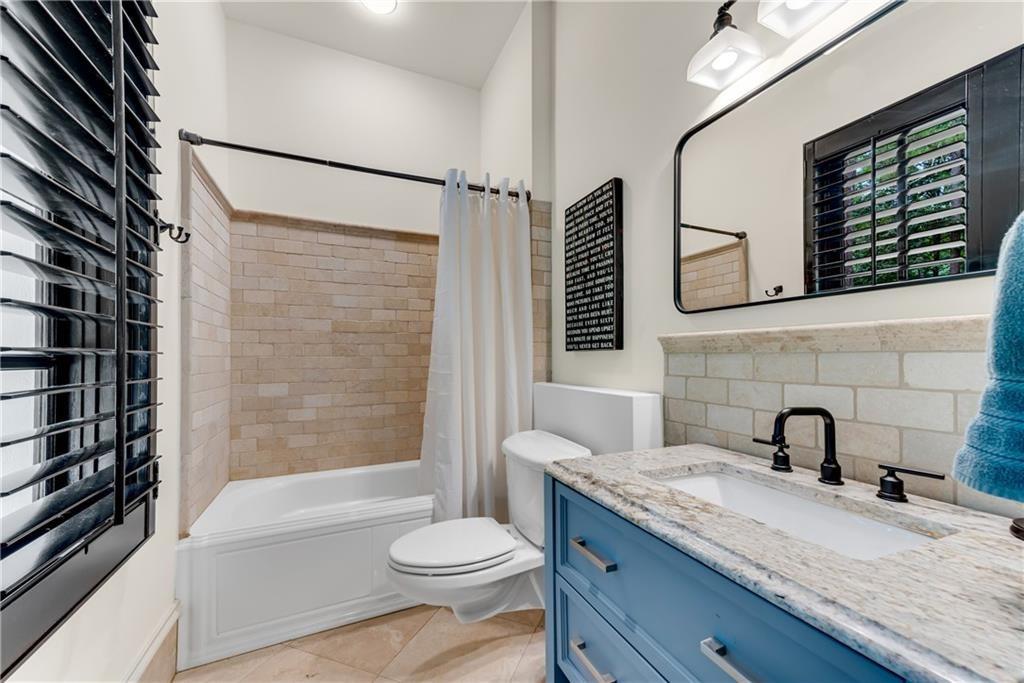 876 Crest Valley Drive