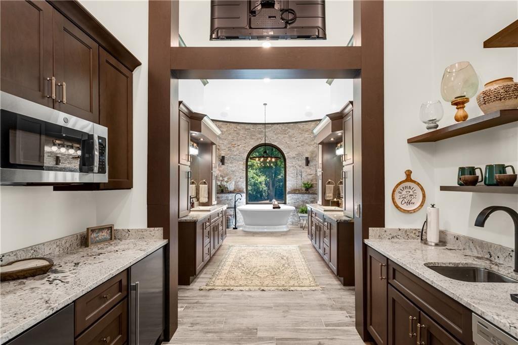 876 Crest Valley Drive