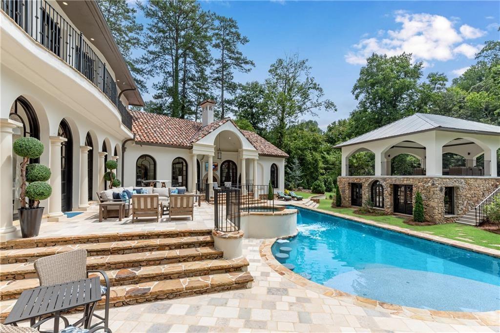 876 Crest Valley Drive