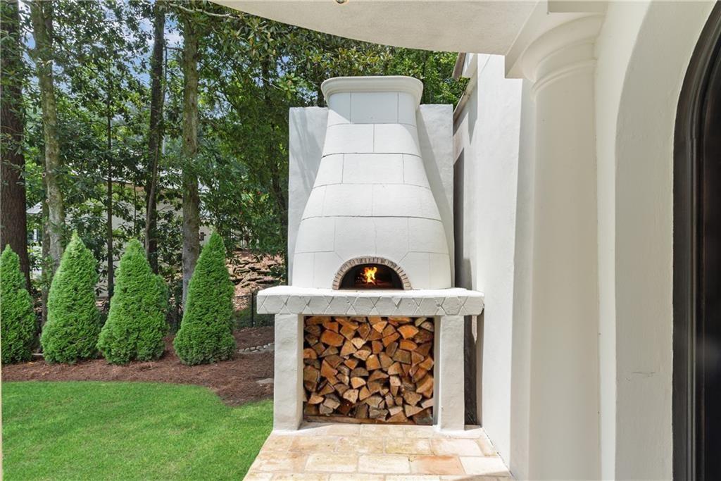 876 Crest Valley Drive