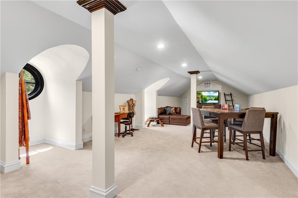 876 Crest Valley Drive