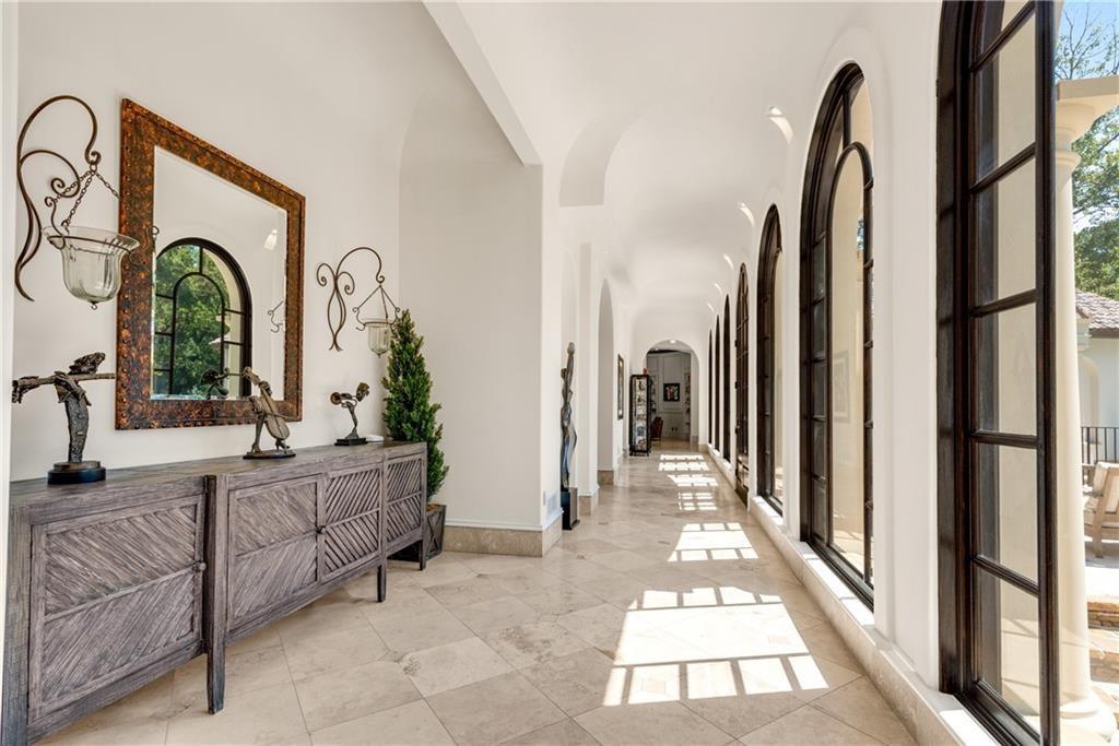 876 Crest Valley Drive