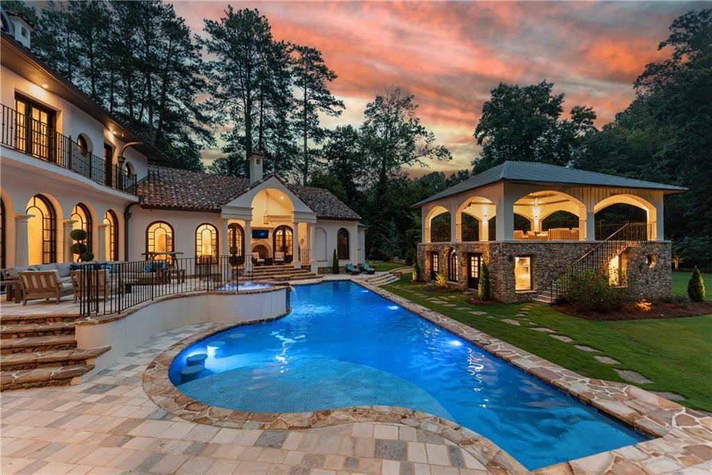 876 Crest Valley Drive