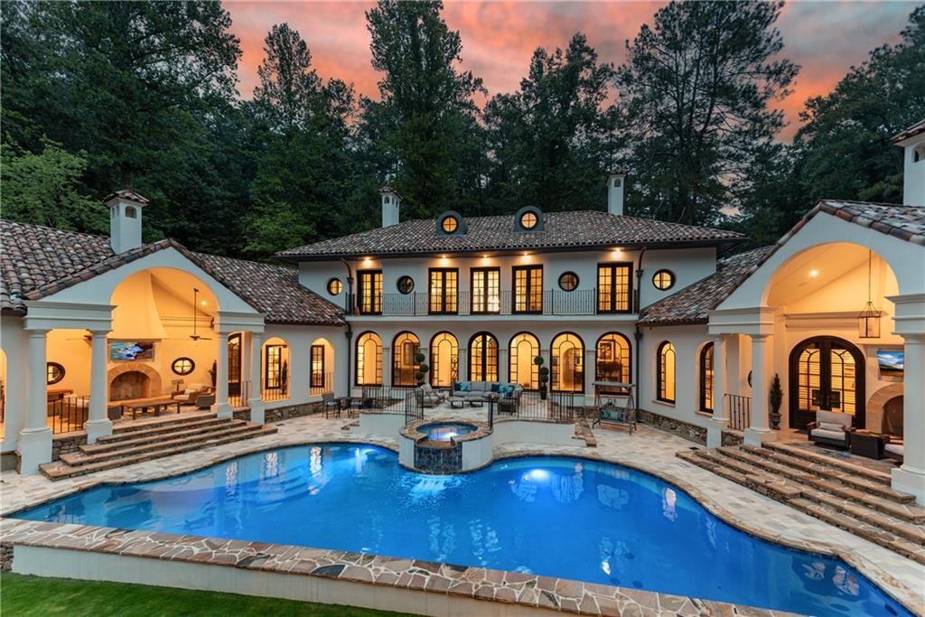 876 Crest Valley Drive