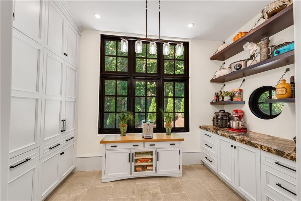 876 Crest Valley Drive