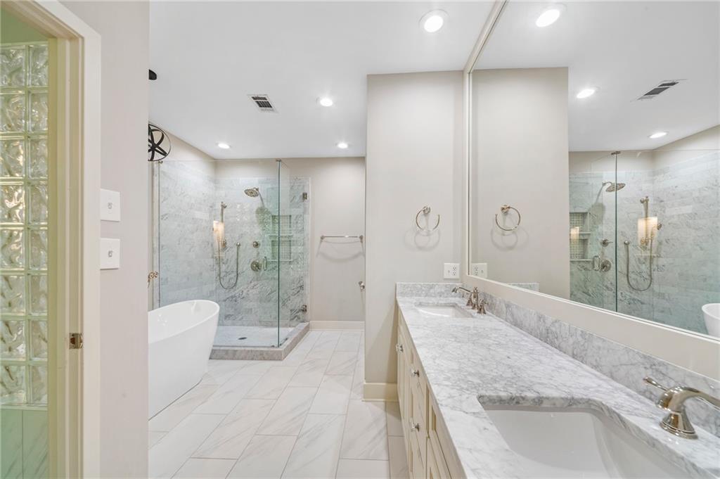 1330 Fernwood Circle NE