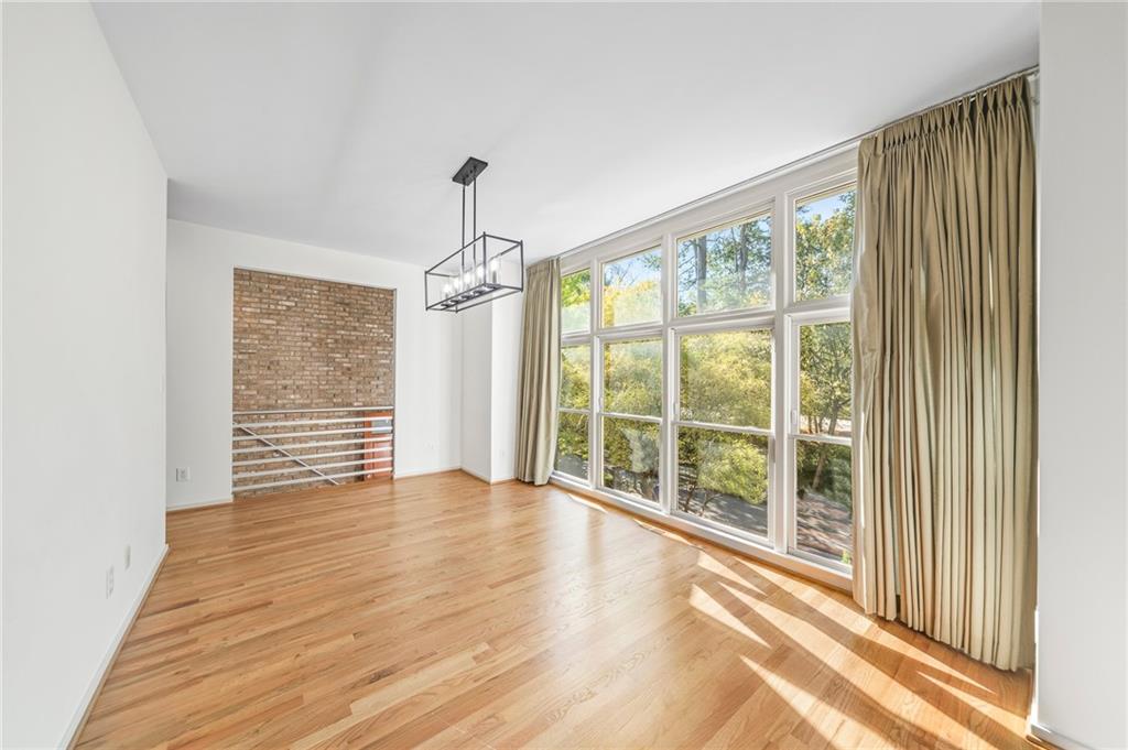 1330 Fernwood Circle NE