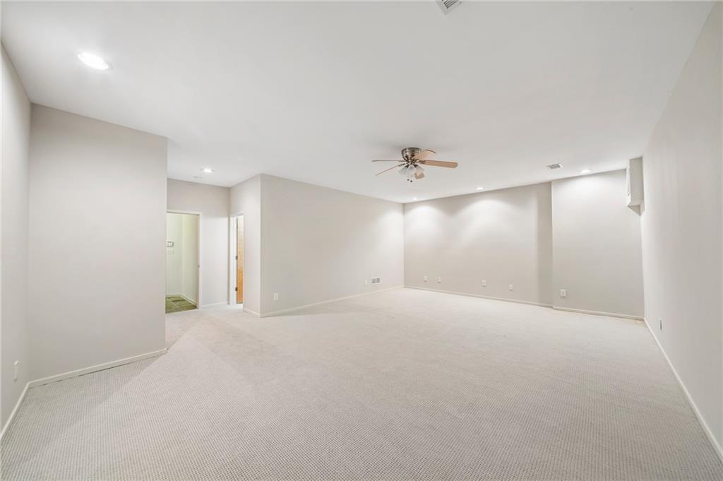 1330 Fernwood Circle NE