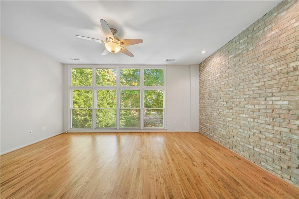 1330 Fernwood Circle NE