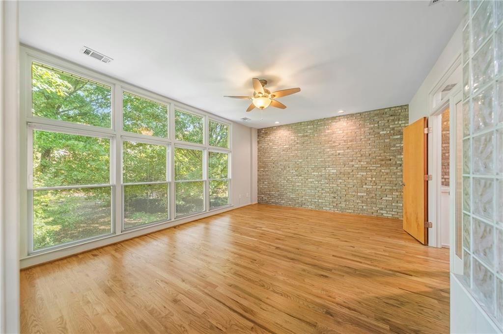 1330 Fernwood Circle NE