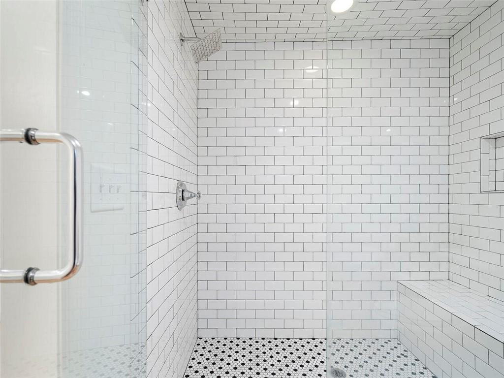 3873 Roswell Road NE Unit 20