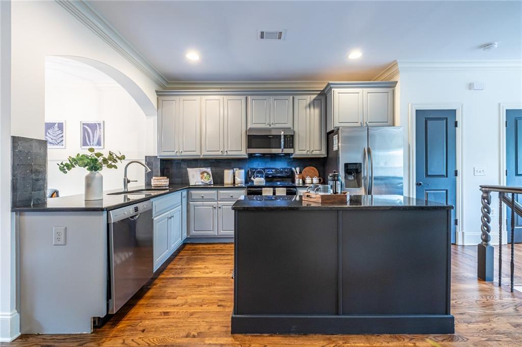 1782 Dekalb Avenue NE