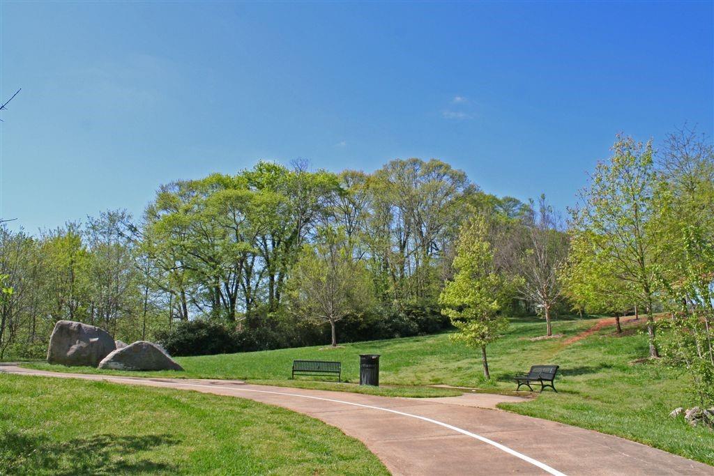 1782 Dekalb Avenue NE