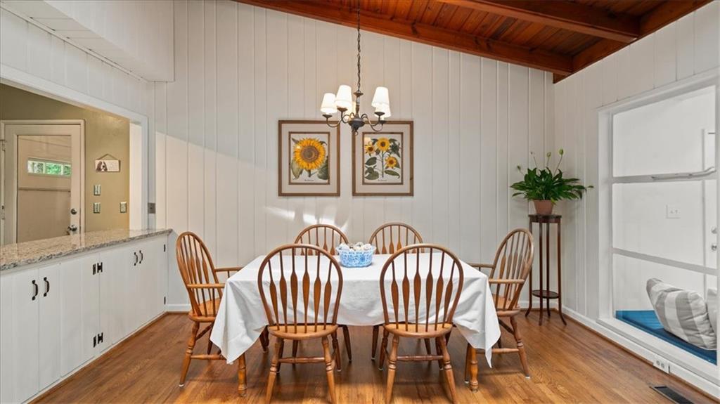 1411 Brook Valley Lane NE