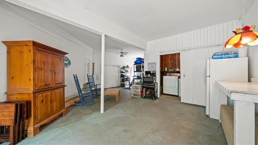 1411 Brook Valley Lane NE