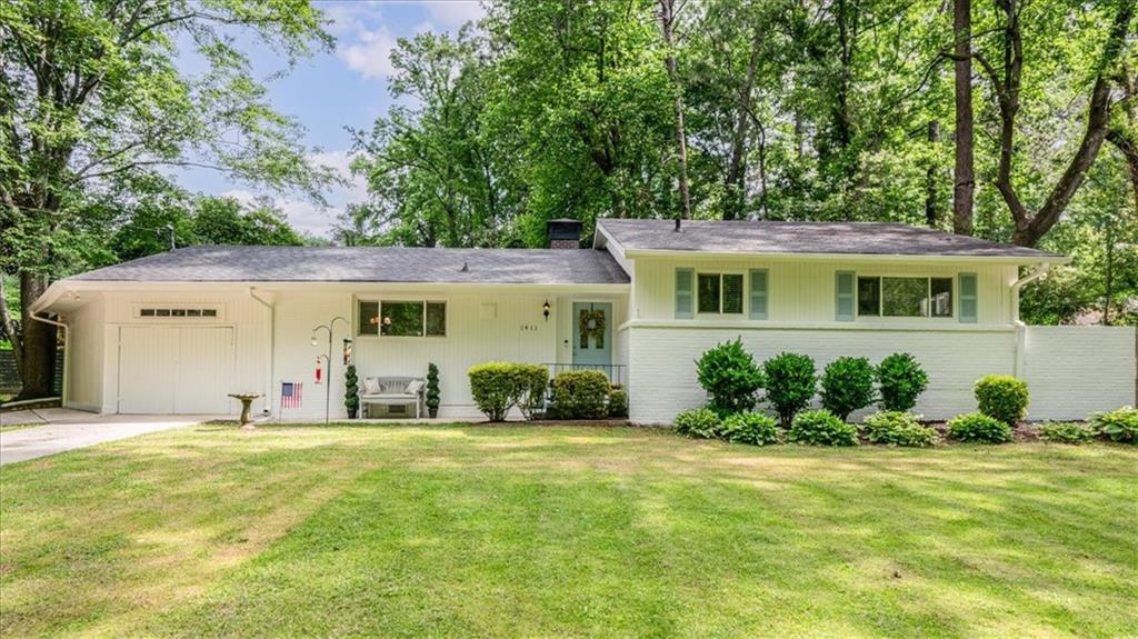 1411 Brook Valley Lane NE