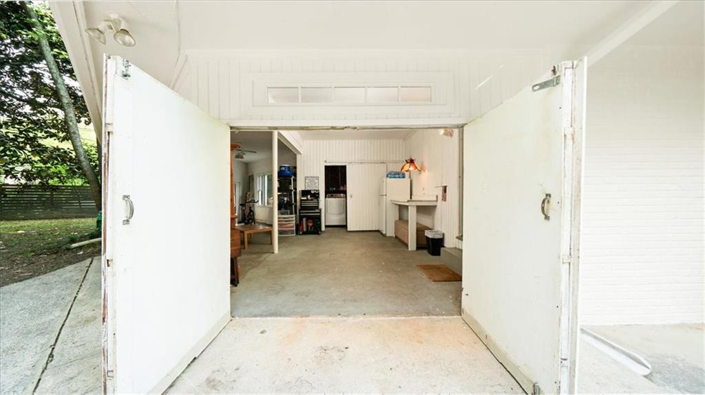 1411 Brook Valley Lane NE