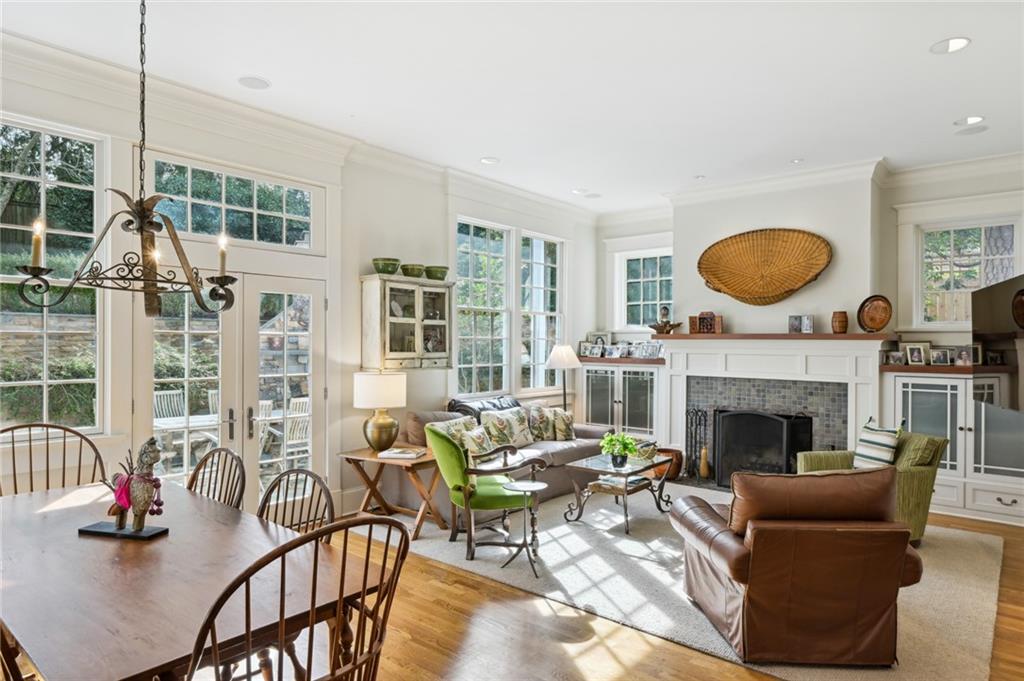 17 Demorest Avenue NE